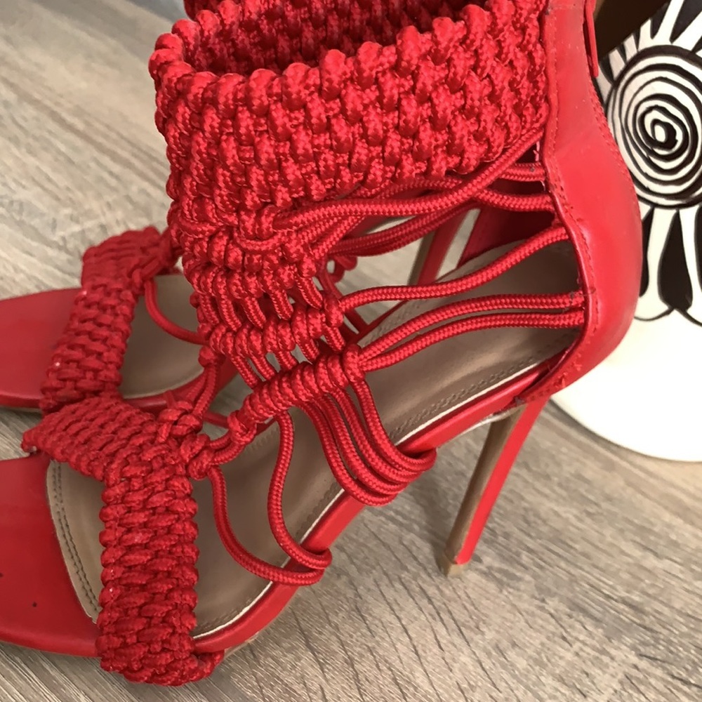 Red strap heels - Picture 3 of 8